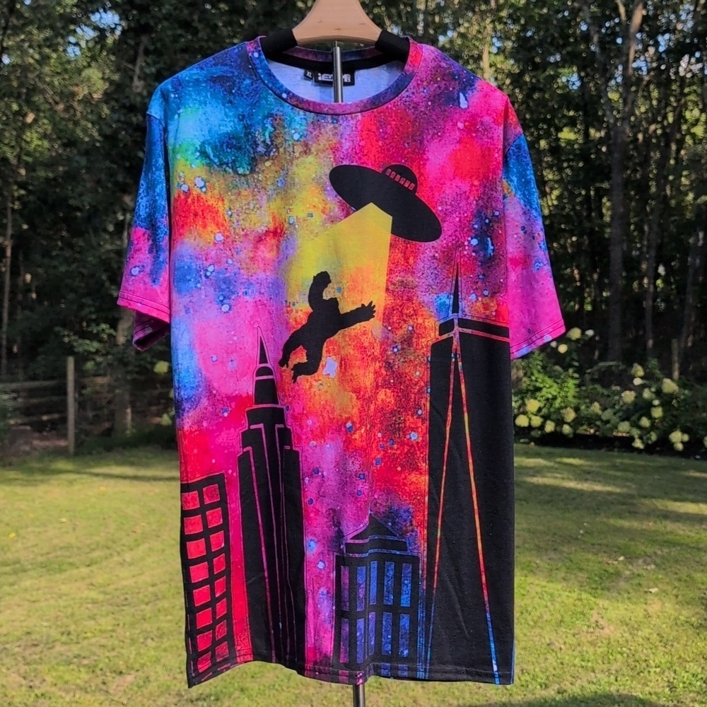 iEDM King Kong Abduction Short-sleeve Men's T-shirt Size XL